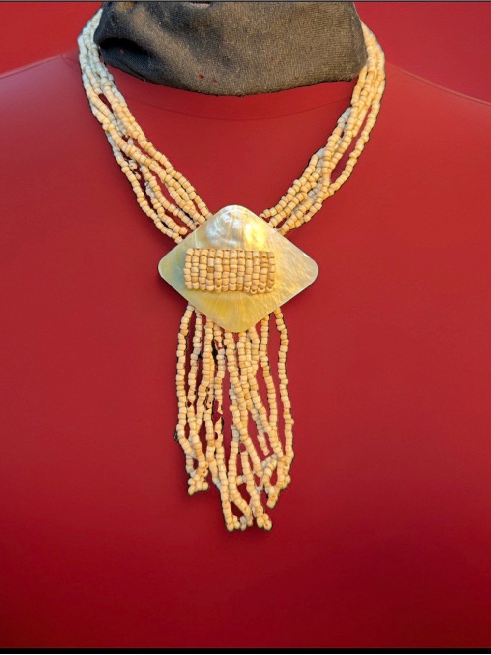 Vtg Beaded shell pooka - mother of pearl Multi-Strand Necklace 25 “